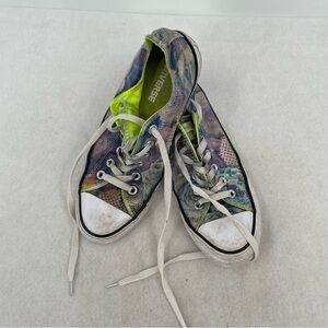 CONVERSE Women’s Chuck Taylor abstract rose print purple/blue lace up size: 8
